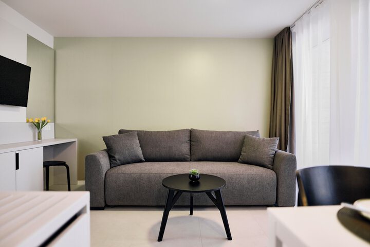 Room 25 of 62