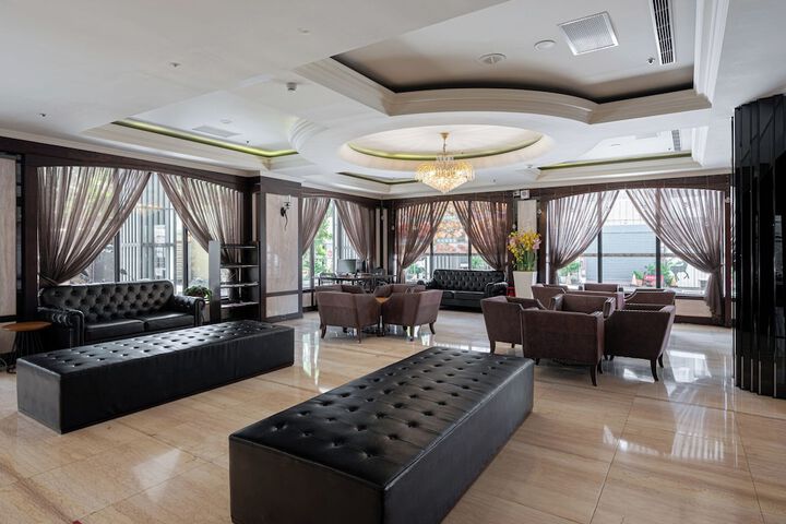 Hotel Interior 12 of 139