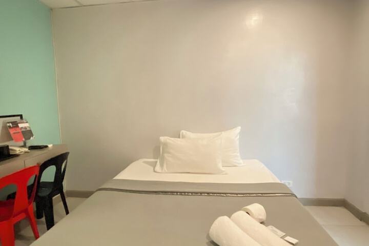 Room 11 of 15
