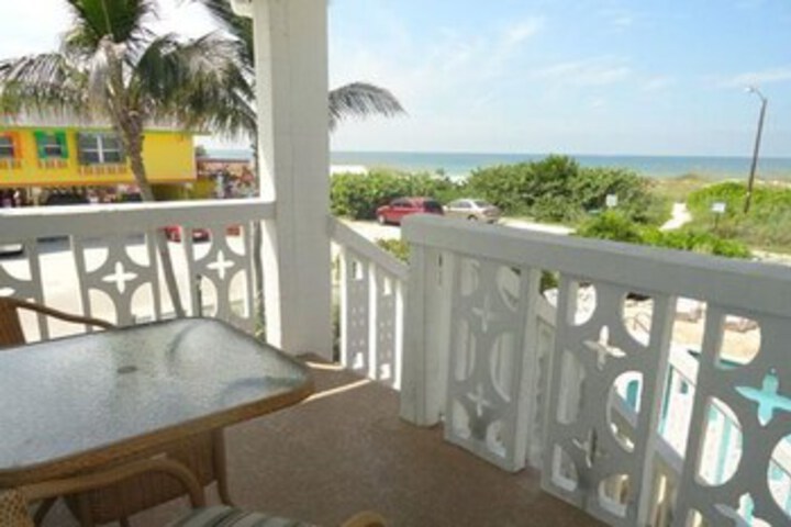 Terrace/Patio 2 of 37