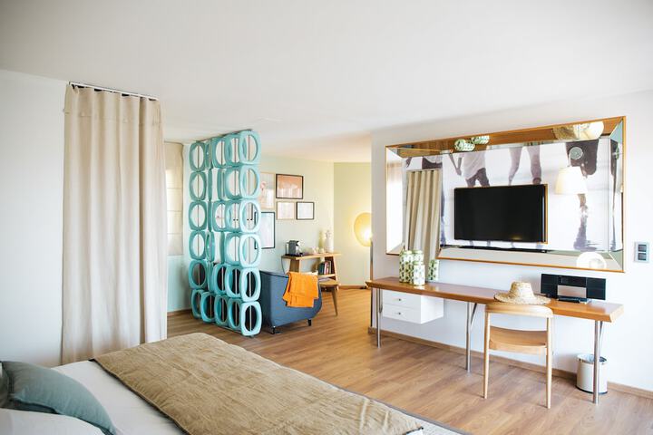 Room 14 of 127