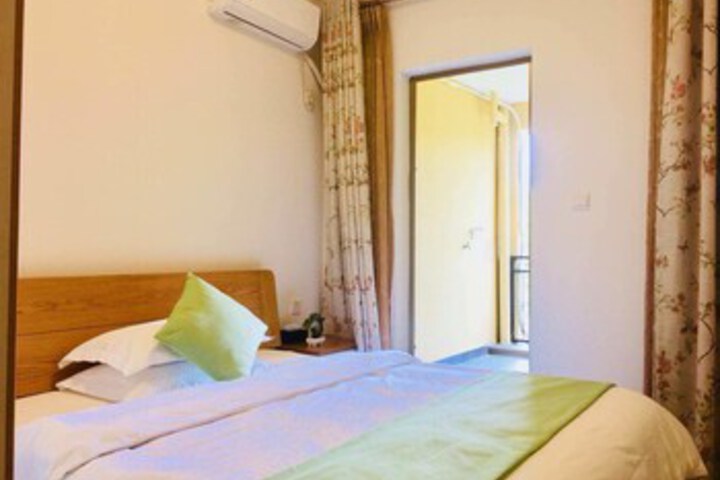 Room 50 of 54