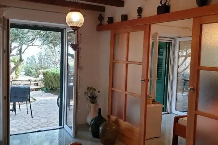 Terrace/Patio 6 of 11