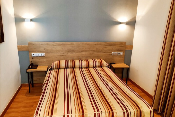Room 26 of 46