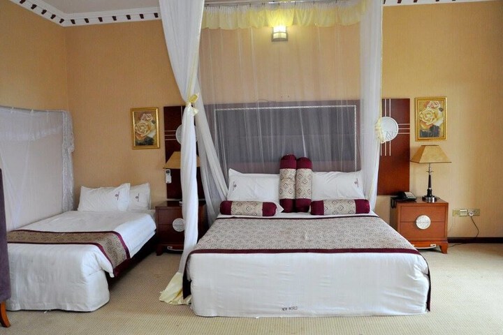 Room 7 of 31