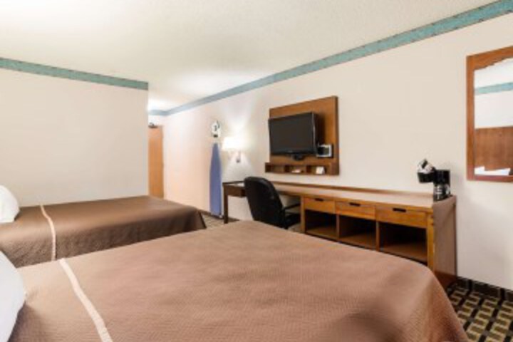 Room 21 of 36