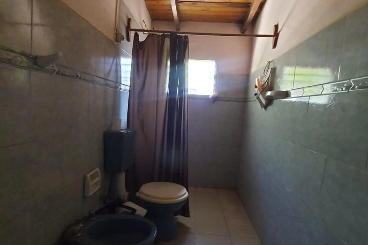 Room 6 of 17