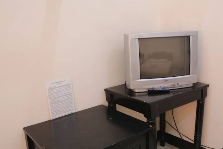 Room 10 of 24