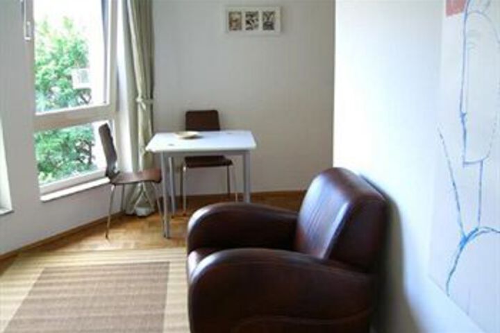 Room 32 of 41