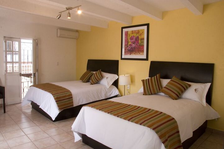 Room 3 of 41