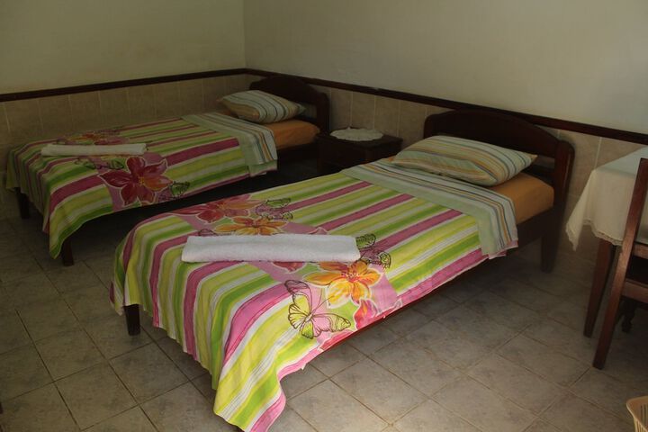 Room 9 of 25