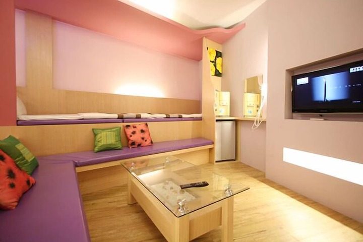Children's theme room