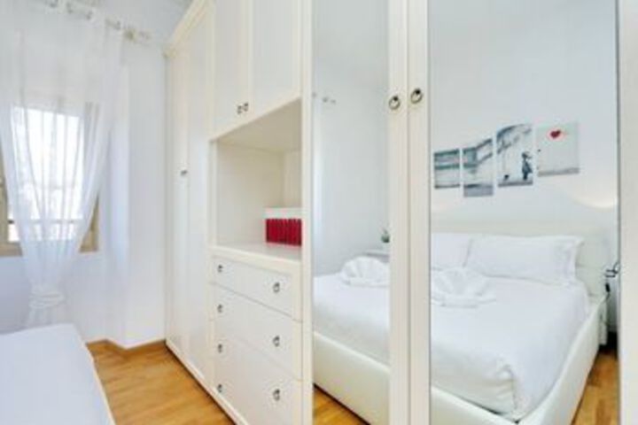Room 18 of 34