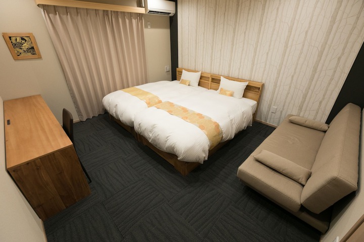 Room 14 of 51
