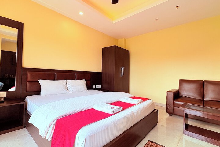 Room 16 of 77