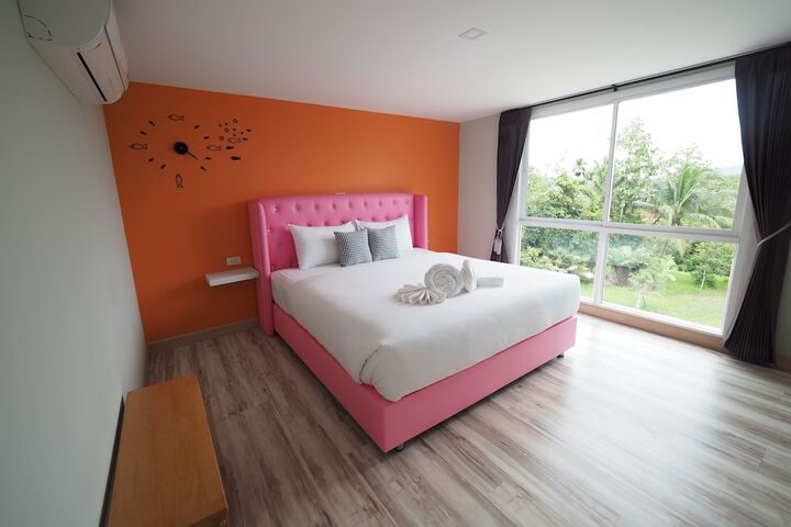 Room 2 of 57