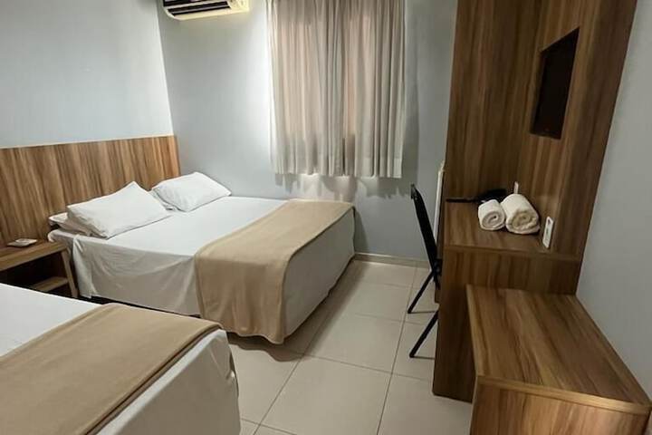 Room 11 of 40