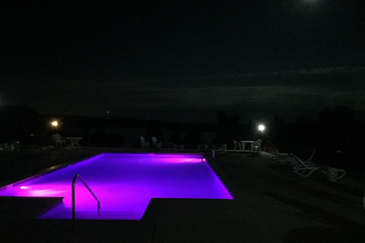 Pool 93 of 108