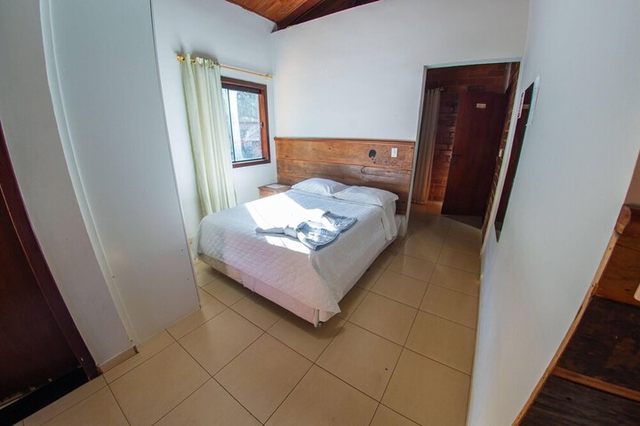 Room 8 of 24