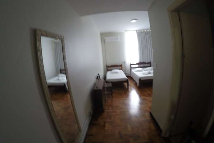 Room 18 of 48