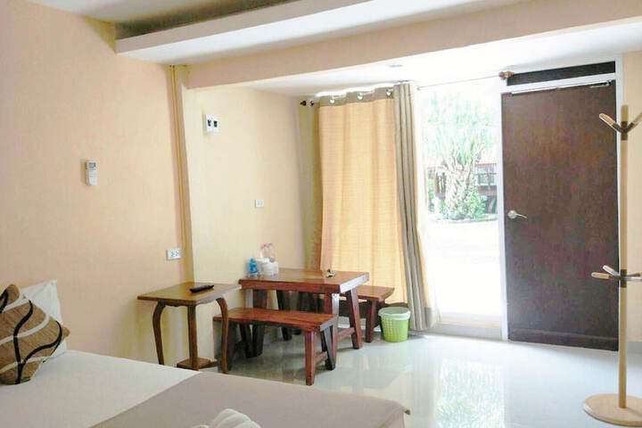 Room 20 of 48