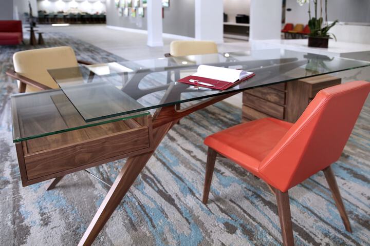 Concierge desk
