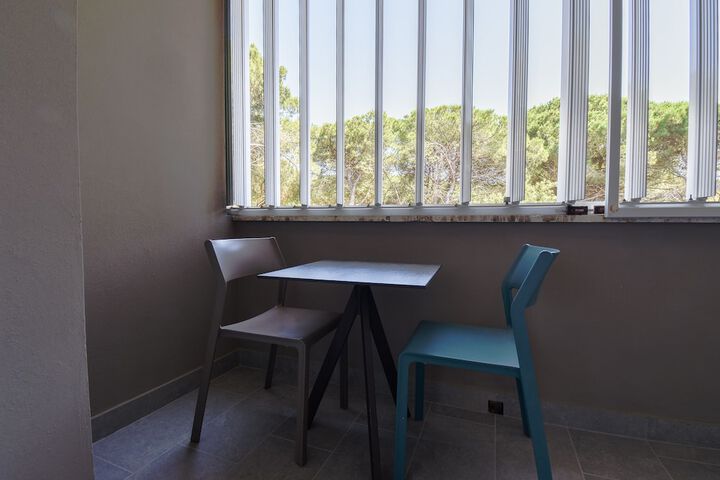 Room 32 of 107