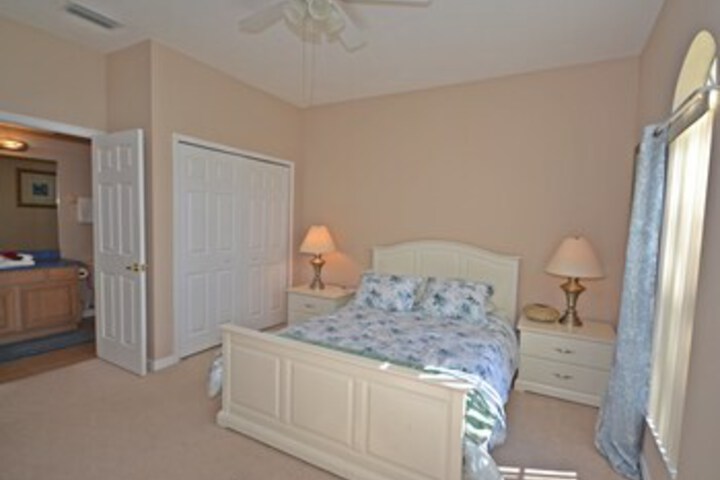 Room 52 of 60