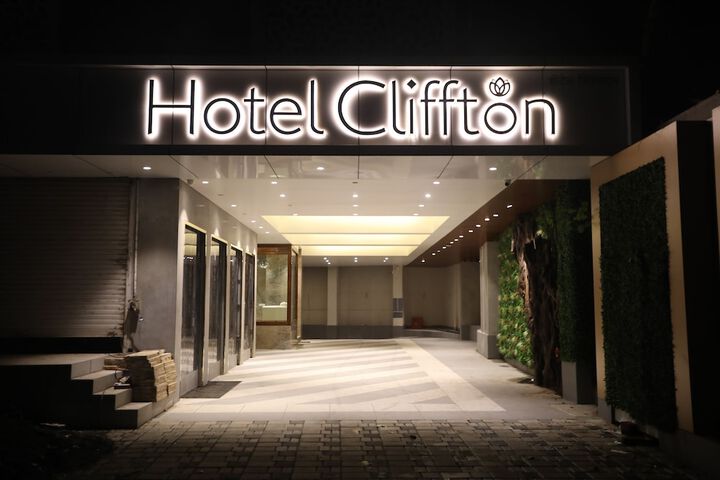 Hotel 64 of 71