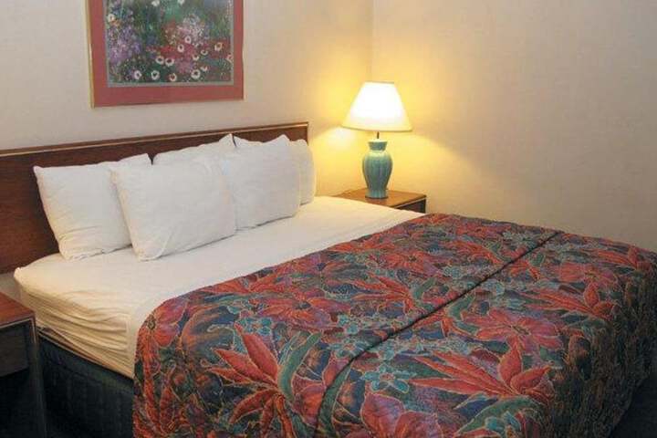 Room 2 of 18