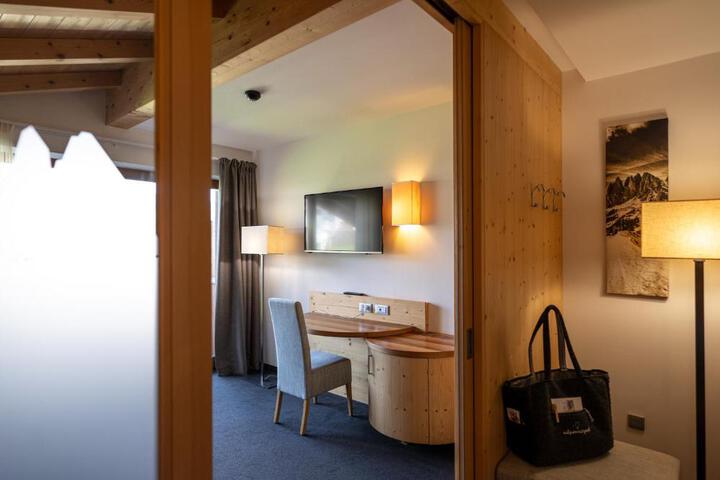 General 43 of 50