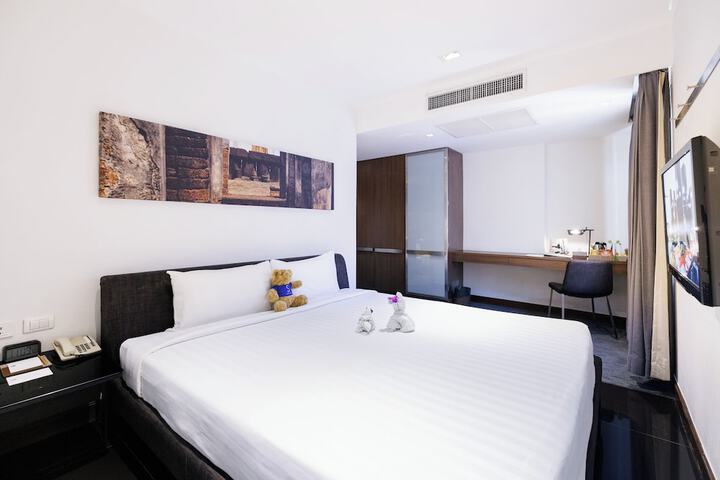 Room 15 of 114