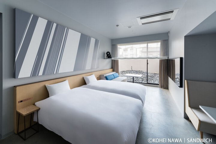 Room 21 of 62