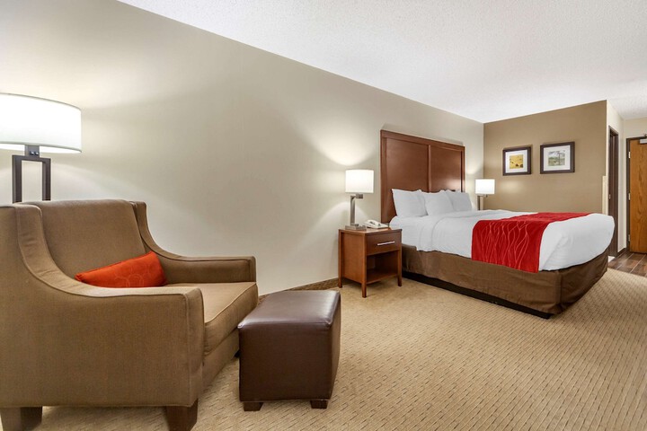 Room 10 of 36
