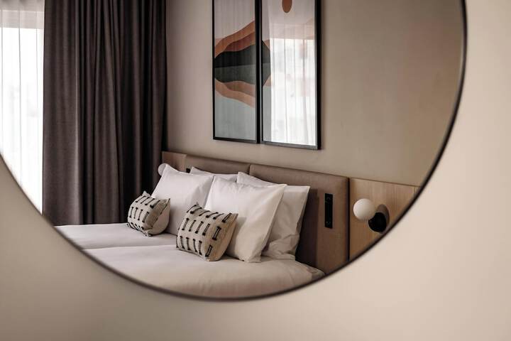 Room 2 of 14