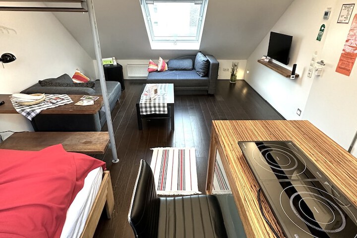 Room 7 of 60