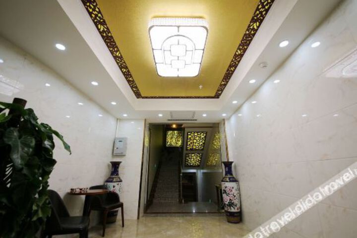 Hotel Interior 27 of 37