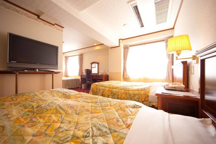 Room 19 of 43