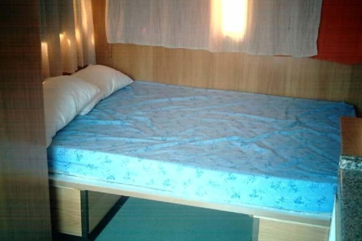 Room 4 of 34