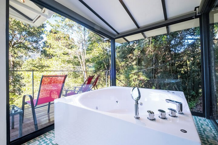 Hot Tub 120 of 188