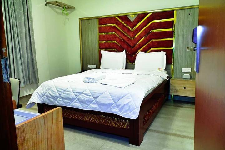 Room 14 of 29