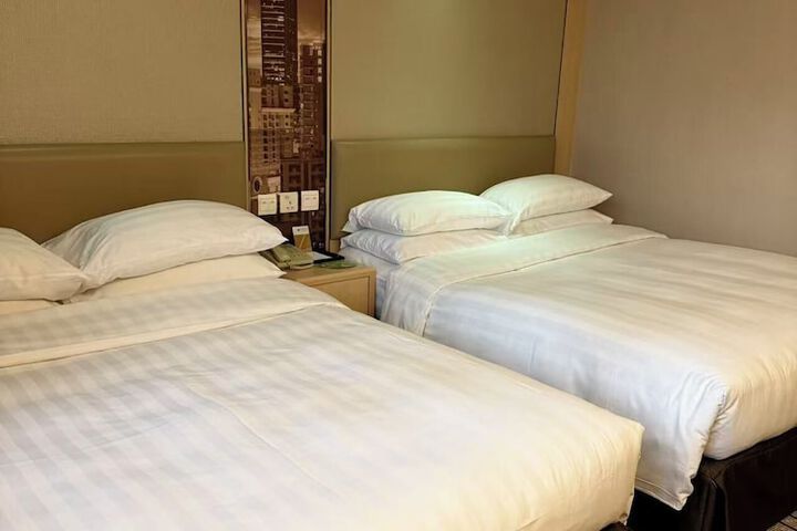 Room 19 of 58