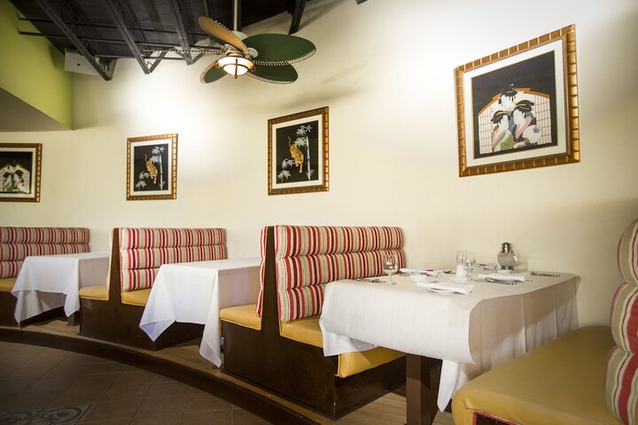 Dining 46 of 70