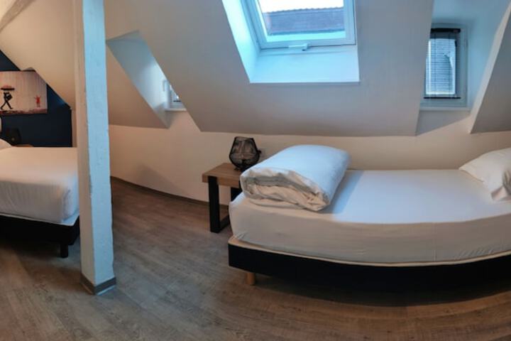 Room 65 of 112