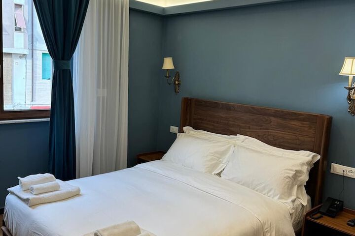Room 45 of 96