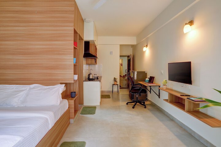 Room 8 of 28