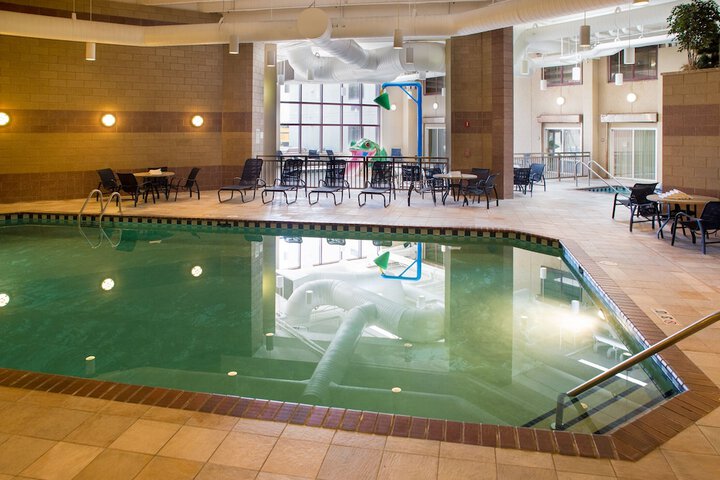 Pool Hotel