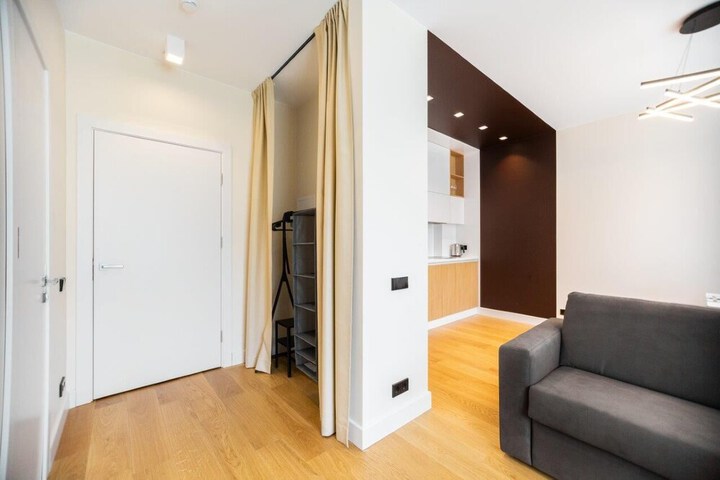 Room 21 of 39