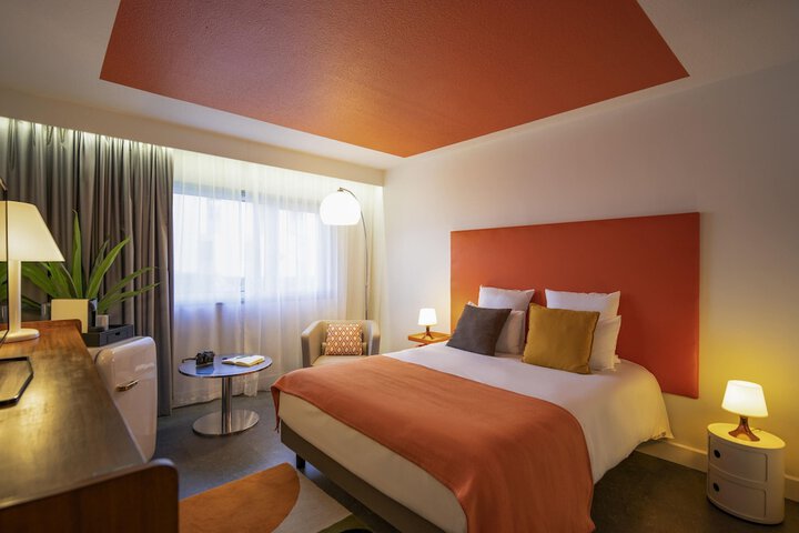Room 20 of 77
