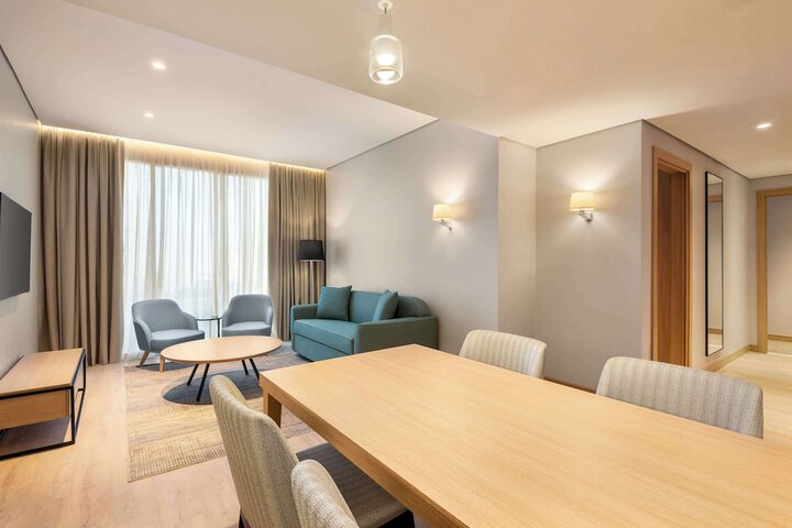 Room 56 of 223